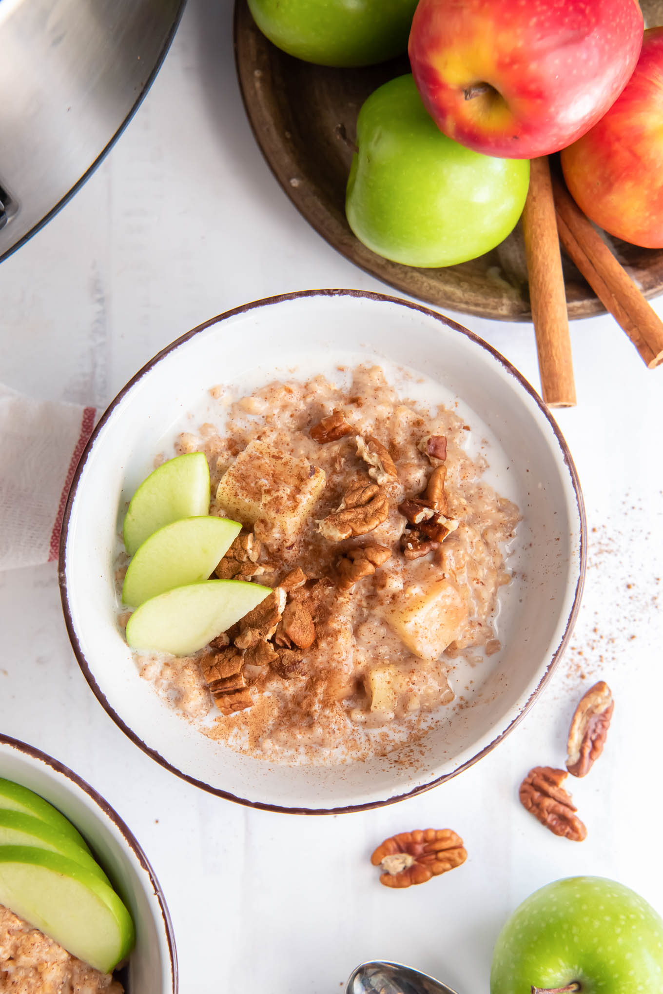 Your Guide to Delicious Slow Cooker Apple Cinnamon Steel Cut Oats